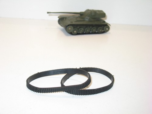 Dinky toys x chenille - dinky, 2