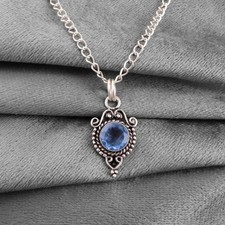 Pendentif neuf anniversaire