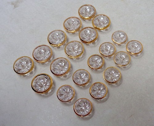 Lot boutons anciens en - anciens,