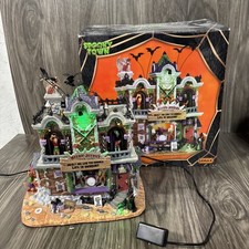 Lemax Effrayant Town Heebie-Jeebies Rock Club 25324 Halloween Retiré (Dommages)