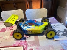 voiture 1/8eme thermique T2M