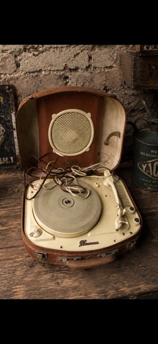 Ancienne valise tourne disque