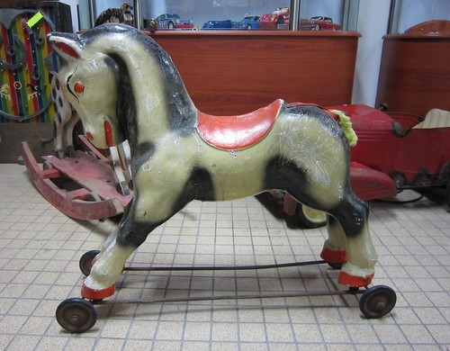 X422 cheval bascule - cheval, a
