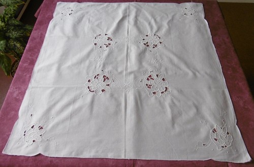 Nappe festonnée avec