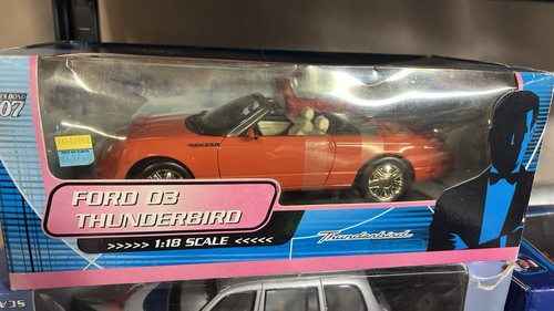 10013 ford thunderbird - 1/18,