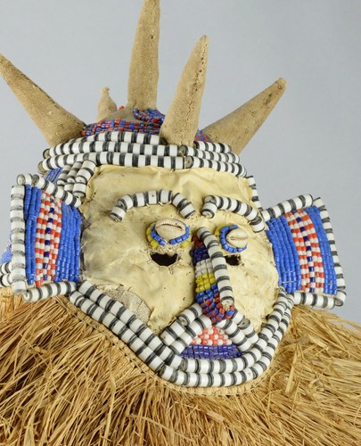 Beau masque yaka mask peau - yaka,