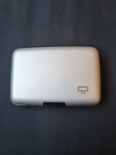 Porte cartes aluminium ogon - cartes,