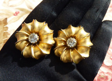 OLD PAIR OF HAUTE COUTURE FANCY CLIP CLIP EARRINGS 40s