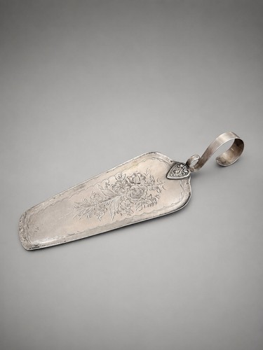 Pelle tarte ancienne en - pelle,