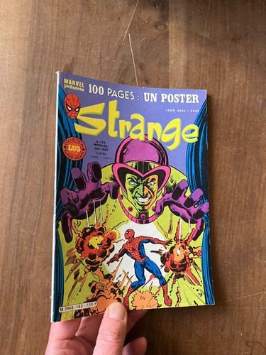 Petit format comics strange - petit,