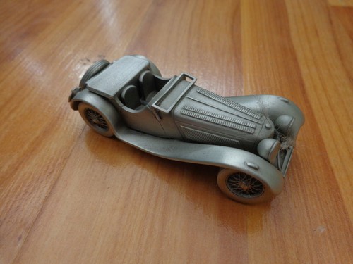 Danbury mint classique - mint, 1/43