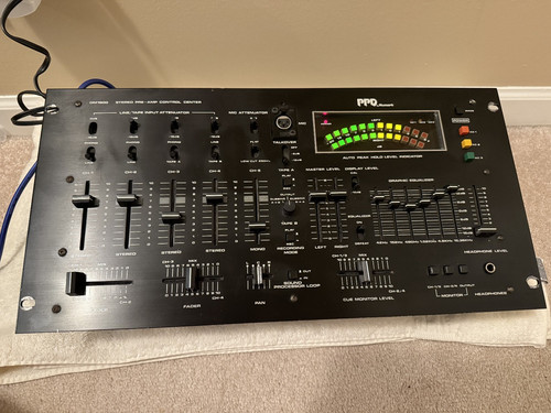 Numark 1900 19 inch - inch, dj