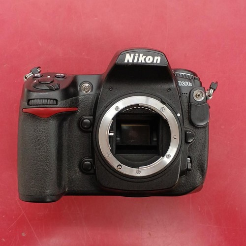 Nikon d300s - nikon,