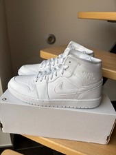 WMNS AIR JORDAN 1 MID taille