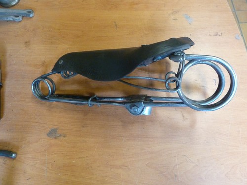 Ancien vélo selle - cuir, 1896