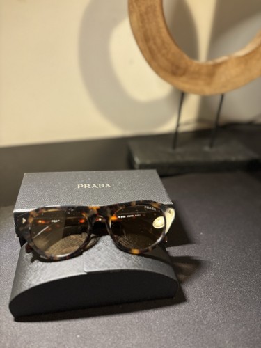 Lunettes soleil prada - lunettes,