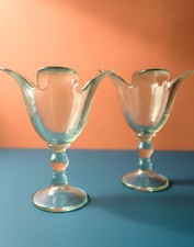 Paire de vases anciens en