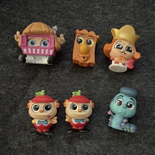 Disney lot mini figurines - lot,