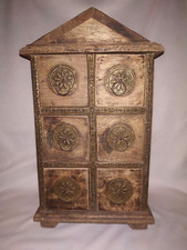 Vintage Ancien Indien Bois Et Laiton Porte Forme Poitrine De Cordon Bijoux Boîte