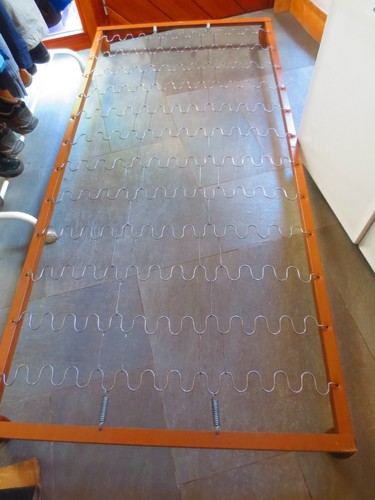 Sommier metallique sur pied - metallique,