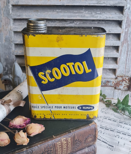 Ancien bidon huile auto - huile, moto