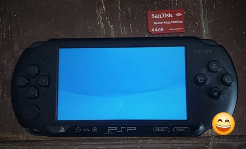 Console sony psp 1004 carte - console,