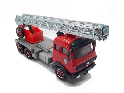 Mercedes échelle pompiers - échelle,