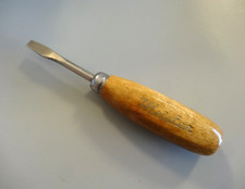 Tournevis manche en bois