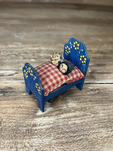 Ancien lit miniature - miniature, en