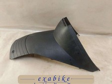 element plastique pour Piaggio