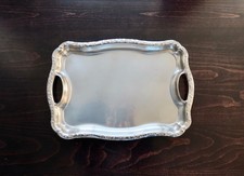 Plateau rectangulaire vintage métal inoxydable - Bord mouluré