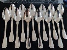 12 cuillères à dessert ou