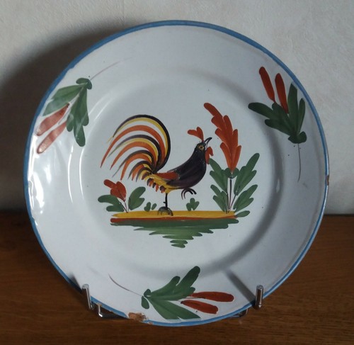 Assiette très ancienne - assiette,