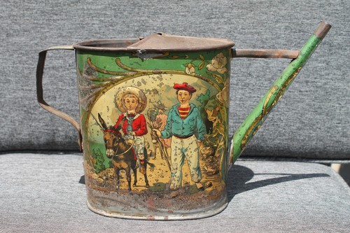 Ancien rare arrosoir tôle - rare,