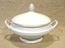 Elégante grande soupière porcelaine blanche liseret or perlé  Bernardaud Limoges