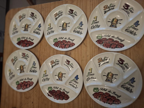Lot assiettes à - 6,