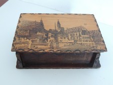 Coffret en bois pyrogravure