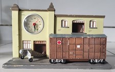 Rare  Lindberg Horloge Spirit of St Louis Monoplan hangar résine Avion maquette