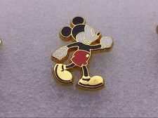 EB26 pin's MICKEY culotte