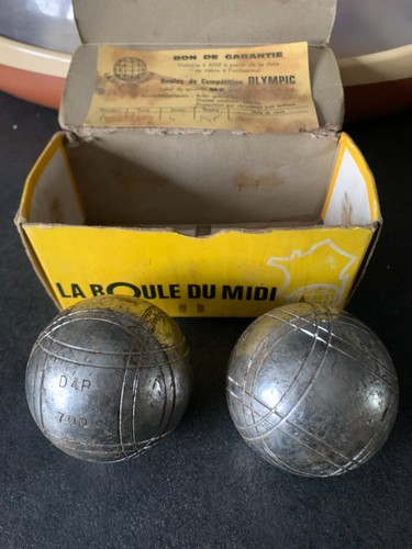 Boules pétanque la - -,