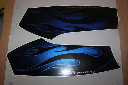 Original sticker autocollant - /,
