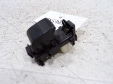 COMMANDE LEVE-VITRE AVANT