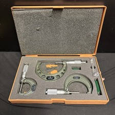 MITUTOYO MICROMETER SET 0-3" RANGE .0001" GRADS & STANDARDS & CASE