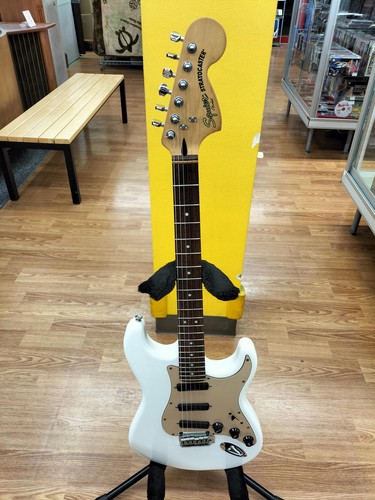 Guitare électrique squier - guitare,