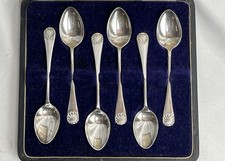 Arts de la table, 6 cuillères