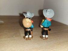 2 Figurines  DALTON, PVC -