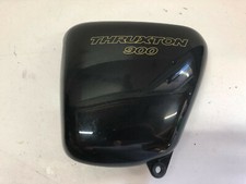 UN CACHE CARENAGE PLASTIQUE