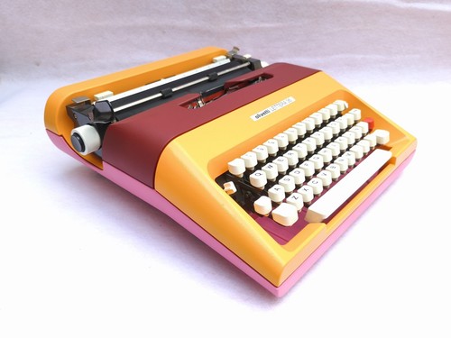 Machine écrire - à,