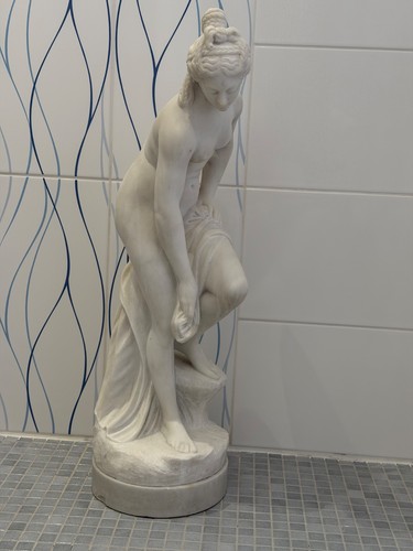 Statue marbre femme de - en,