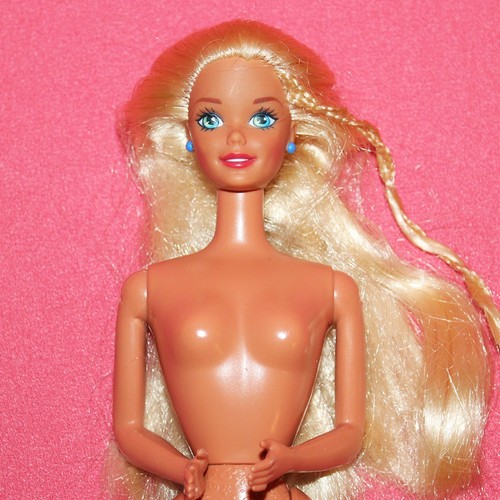 Poupée barbie nue - nue, /